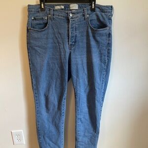 Universal Thread High Rise Women Jeans - Blue